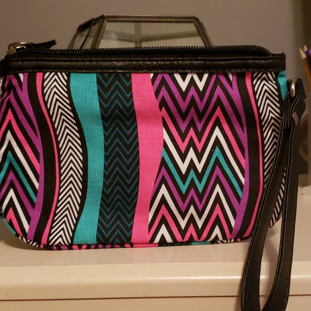 Multicolored Wristlet - Picture 4 of 6